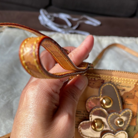 Authentic Alviero cute 2 way bag - Picture 8 of 12